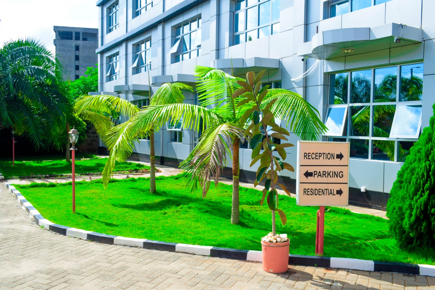 Kelvian Hotel